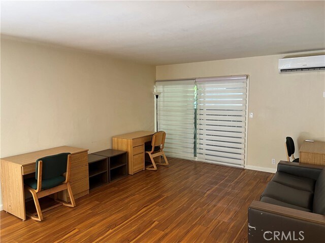 Foto del edificio - 265 N Oakland Ave