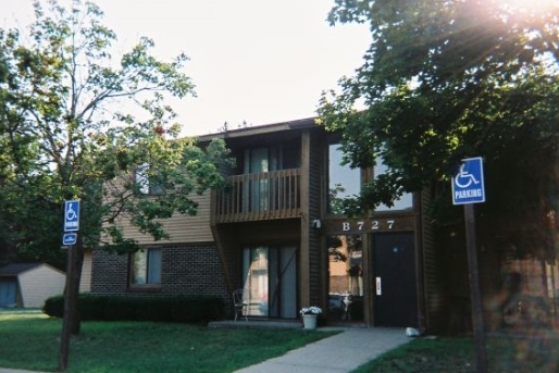 Primary Photo - Shaw Lane Apartments