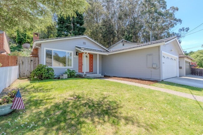 Building Photo - 1384 Rosita Rd