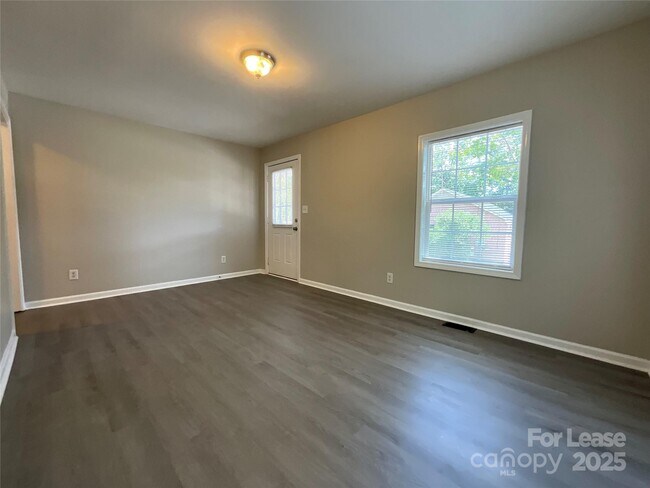 Foto del edificio - 296 Pecan Ave SW