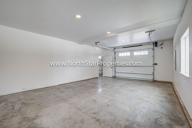 Foto del edificio - Beautiful Apartment on 5 acres in Redmond ...