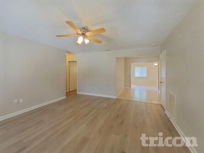 Foto del edificio - 12293 103rd St N