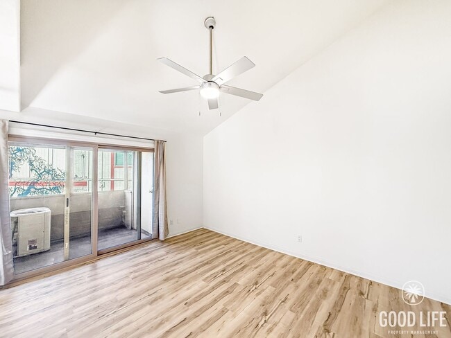 Foto del edificio - Great 2B/1.5BA Condo in Del Cerro for Rent!