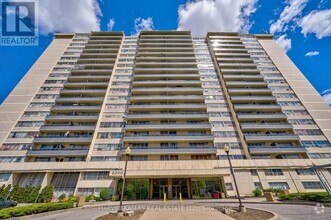 Building Photo - 411-2000 SHEPPARD Ave