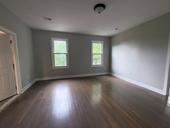 Foto del edificio - 151 Howard Ave