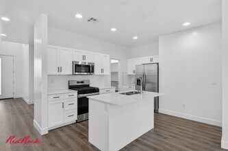 Building Photo - 6197 Tracer Ct