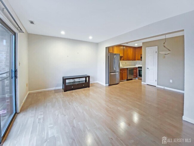 Foto del edificio - 3910 Birchwood Ct