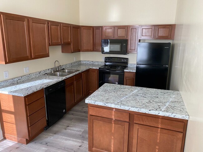 Photo - 642 Philadelphia St Apartment