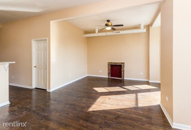 Building Photo - 3 br, 2 bath Apartment - 3455 S Prairie St