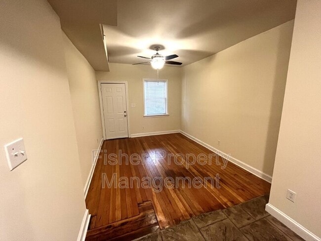 Building Photo - 608 Albemarle St