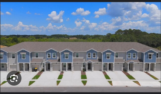 Building Photo - 2926 Savoir Ave