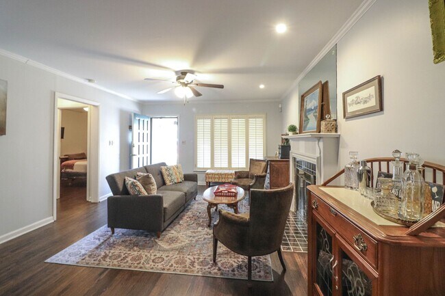 Foto del edificio - Nice Midtown Bungalow