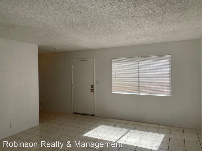 Foto del edificio - 5232 Pebble Beach Blvd