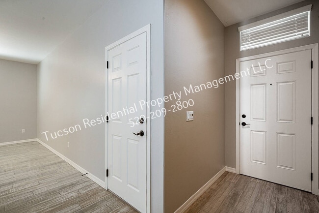 Building Photo - 7334 E Alderberry St