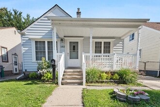 Building Photo - 1862 Keppen Blvd