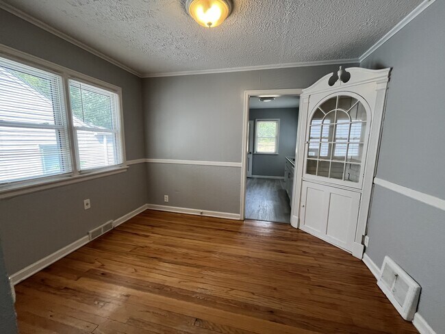 Building Photo - 7023 N 33rd St