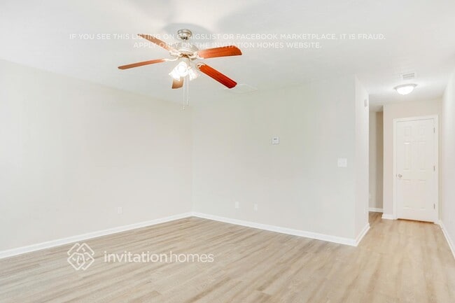 Building Photo - 2871 Two Lakes Cir