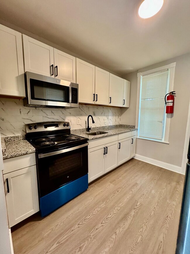 Foto del edificio - 5517 Jane St