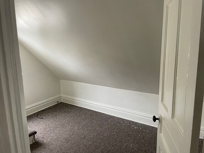 Foto del edificio - 413 E Garfield Ave