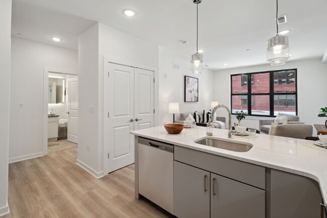 Foto del edificio - 4442 Ridge Ave
