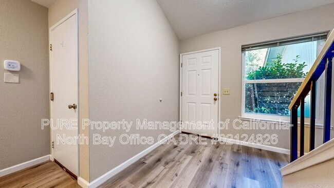 Foto del edificio - 2472 Burnt Oak Dr