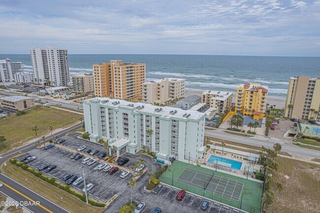 Building Photo - Furnished 2 Bed, 2 Bath Condo – Available ...