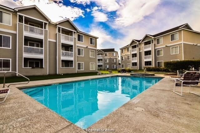 Foto principal - 525 Southwest Pkwy