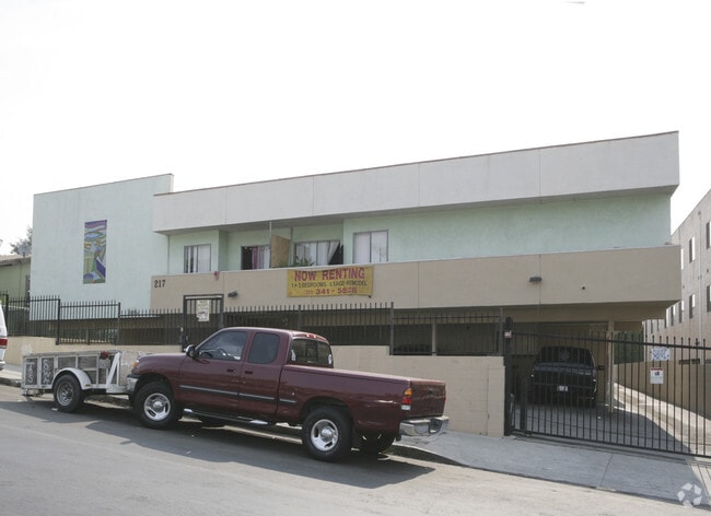 Building Photo - 217 S Avenue 54