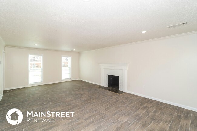 Foto del edificio - 7250 N Old Farm Rd