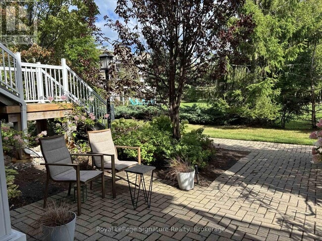 Photo du bâtiment - 11 Dawson Dr