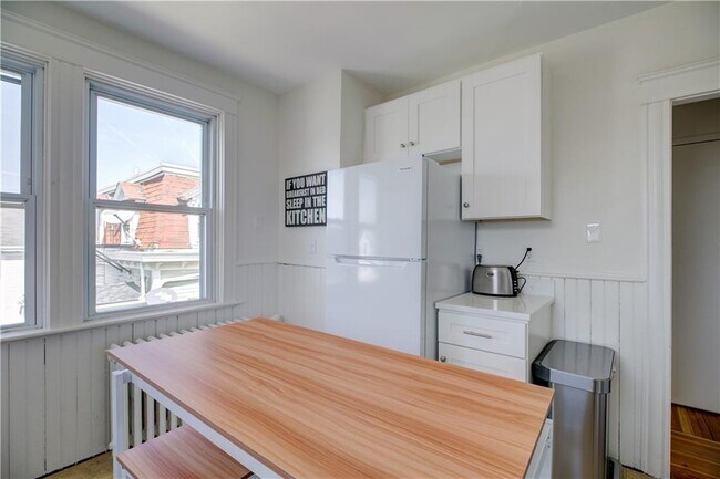 Foto del edificio - 527 Thames St