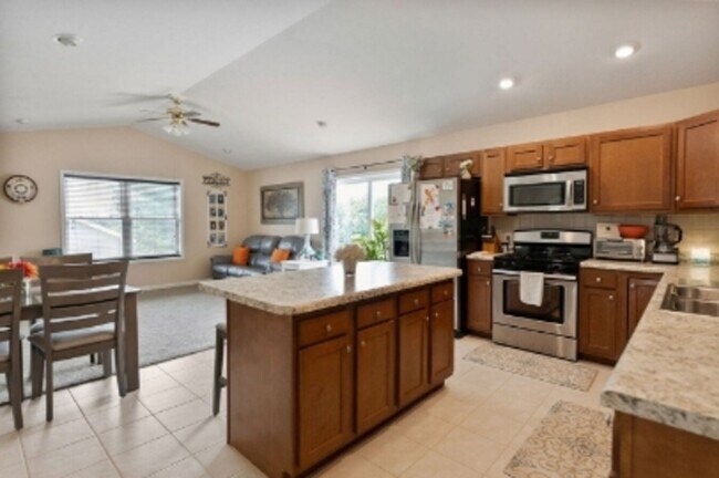 Foto del edificio - 2550 60th St SE