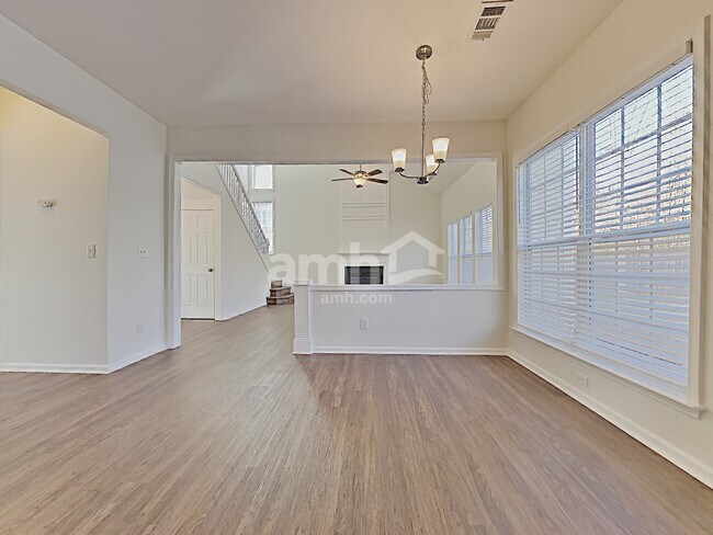 Building Photo - 316 Ridgewood Trail