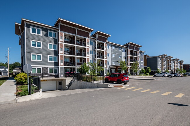 Building Photo - 772 Paisley Rd