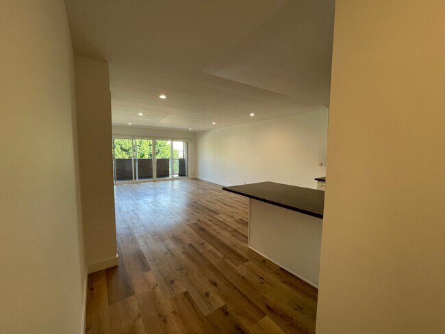 Foto del edificio - 1284 Havenhurst Dr