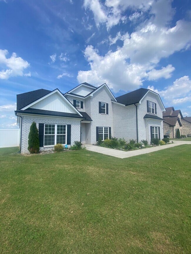 Building Photo - 4 br, 2.5 bath House - 2232 Goodwin Lane
