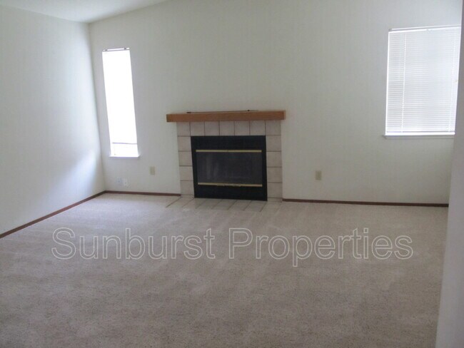 Foto del edificio - 508 Oakborough Ave