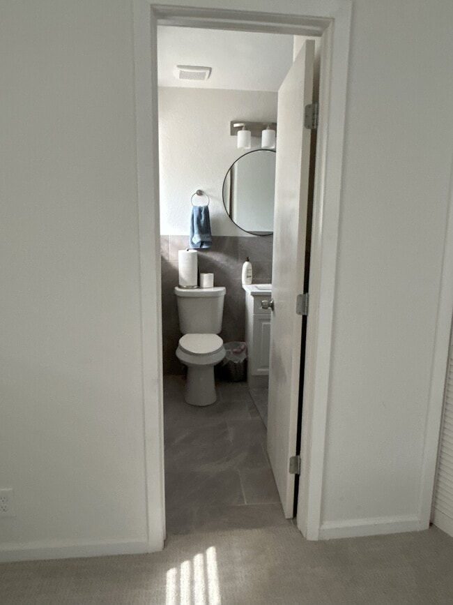 Building Photo - 1309 Ravenwood Dr