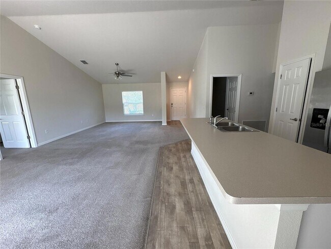 Building Photo - 15415 SW 34th Ave