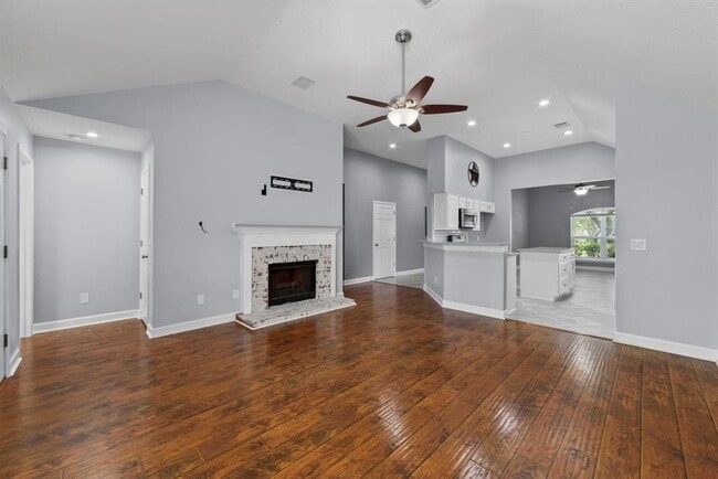 Building Photo - 12307 Elk Meadow Dr