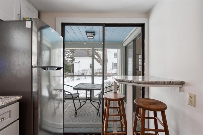 Building Photo - 18 Ayer Rd