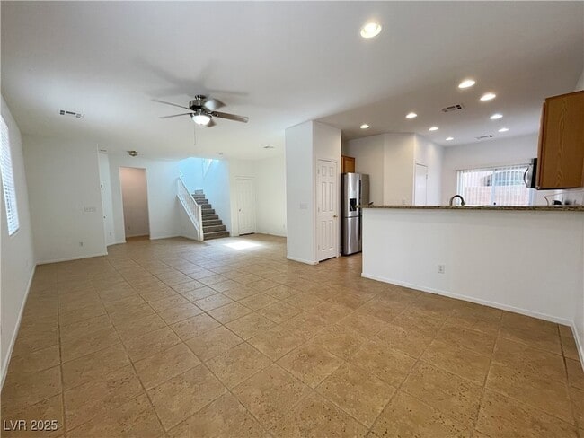 Building Photo - 9758 W Hanover Grove Ave