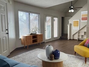 Building Photo - 2300 Bamboo Dr