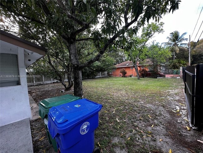 Foto del edificio - 105 NW 31st St