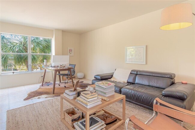 Foto del edificio - 1615 West Ave