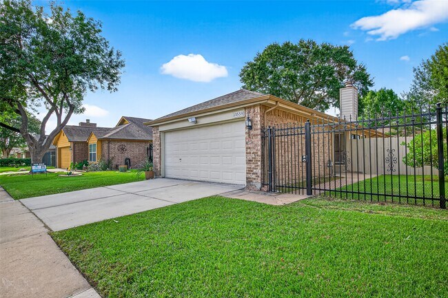 Building Photo - 13559 Portobello Dr
