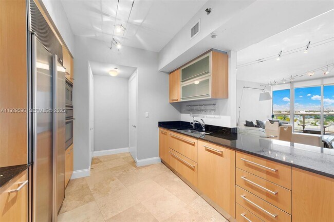 Foto del edificio - 400 Alton Rd