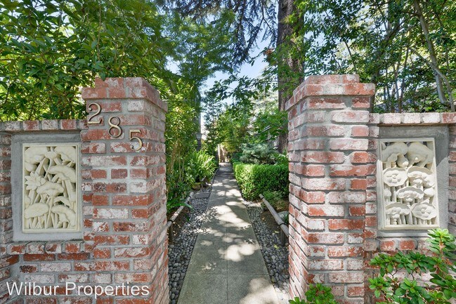 Foto del edificio - 3 br, 2 bath House - 285 Rinconada Avenue