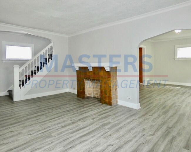 Building Photo - 3 Bedroom 1.5 Bathroom House