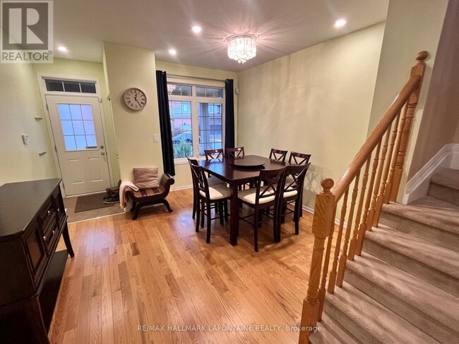 Photo du bâtiment - 345 Jasper Crescent